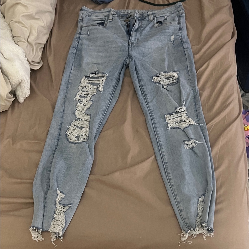 American Eagle Outfitters Light Blue Distressed Skinny Jeans